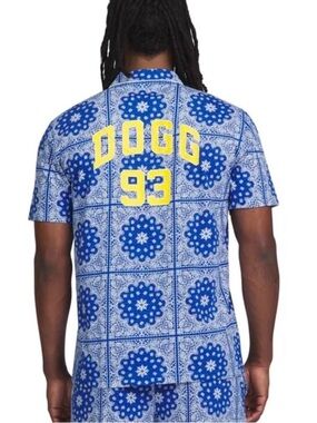 Dogg Supply by Snoop Dog Mens Medium Blue Paisley Top